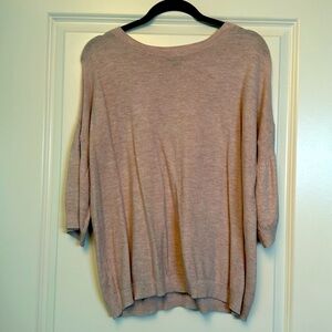 Ann Taylor Factory short-sleeved lightweight sweater. Size large.